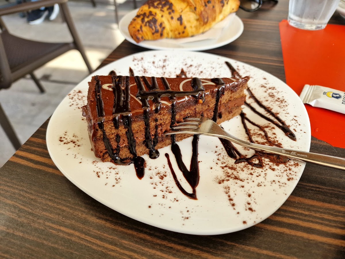 Giornale&Caffè — foto 2